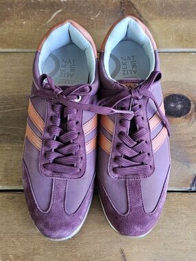 Naturalizer Women’s Burgundy & Orange Athletic Sneakers. Size 8